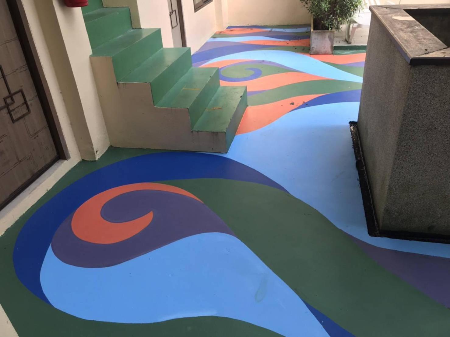 Royal Waves Hotel Patong Exterior photo